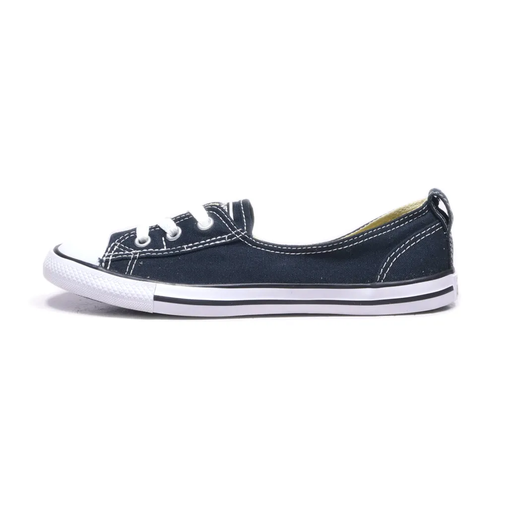 Converse Chuck Taylor Star Low-Top Sneakers Canvas Black Colour For Women