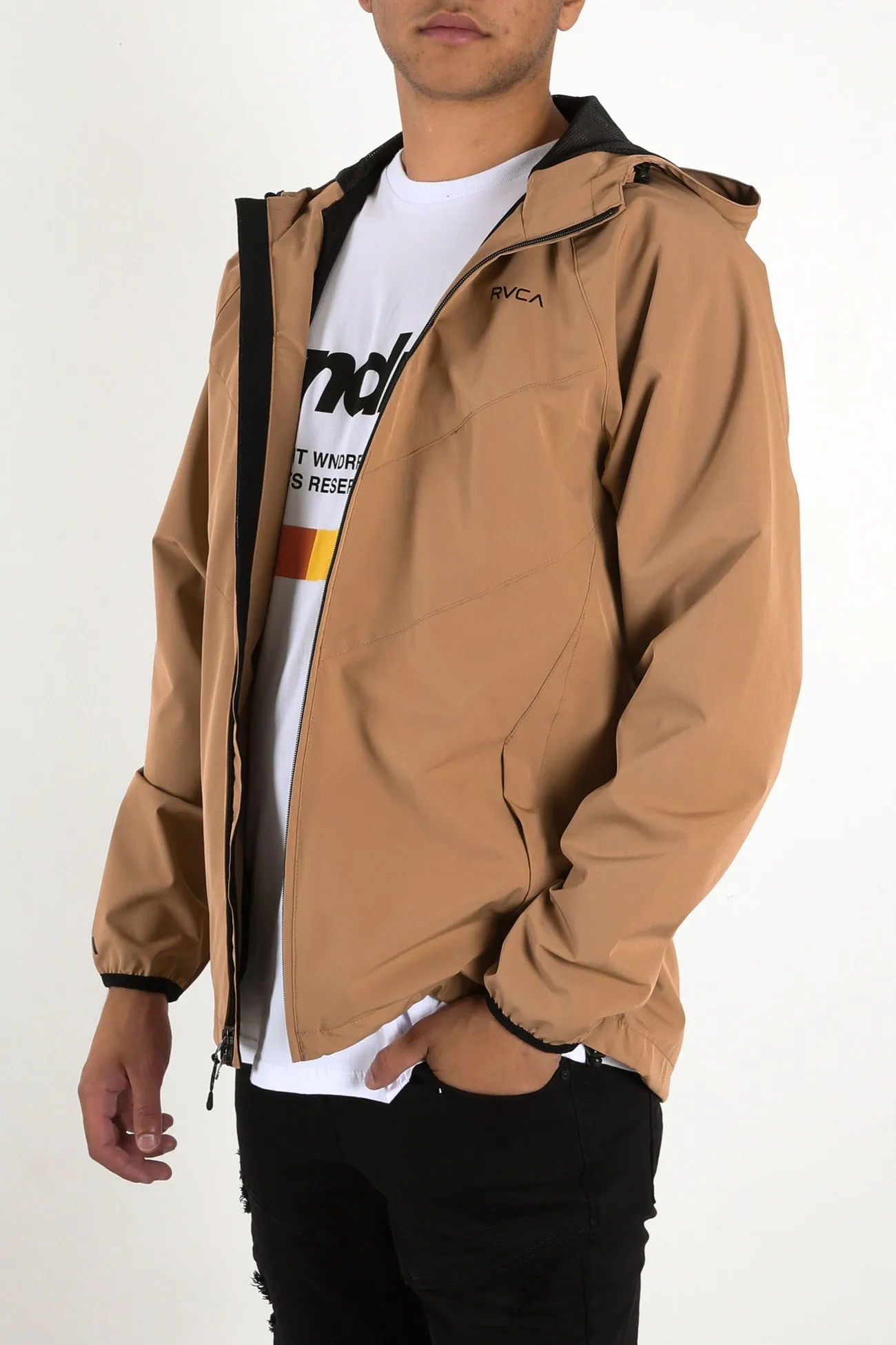 VA Windbreaker Dark Sand