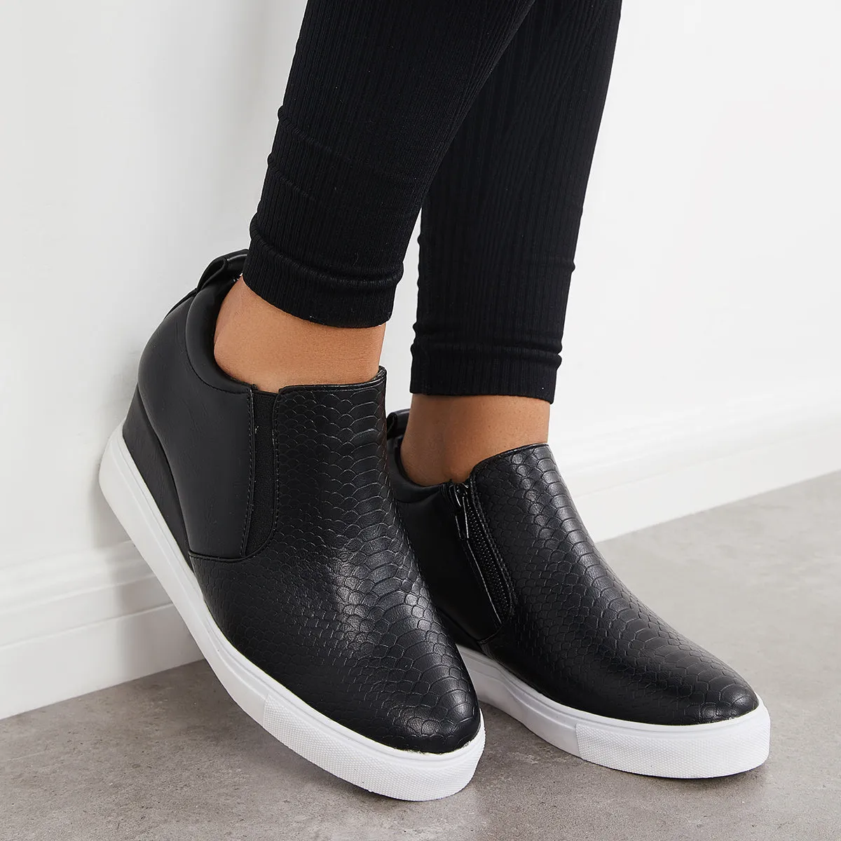 Women Casual Slip on Platform Wedge Sneakers