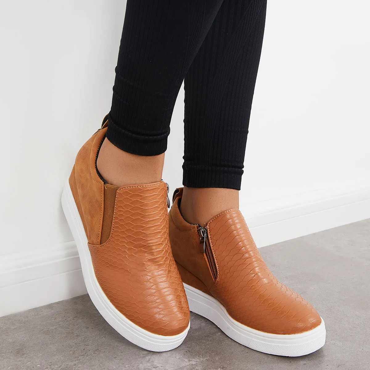 Women Casual Slip on Platform Wedge Sneakers